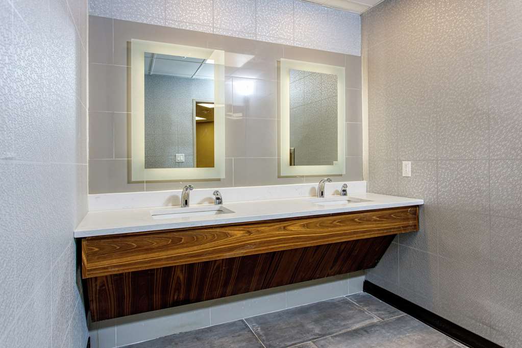Фото DoubleTree by Hilton Appleton