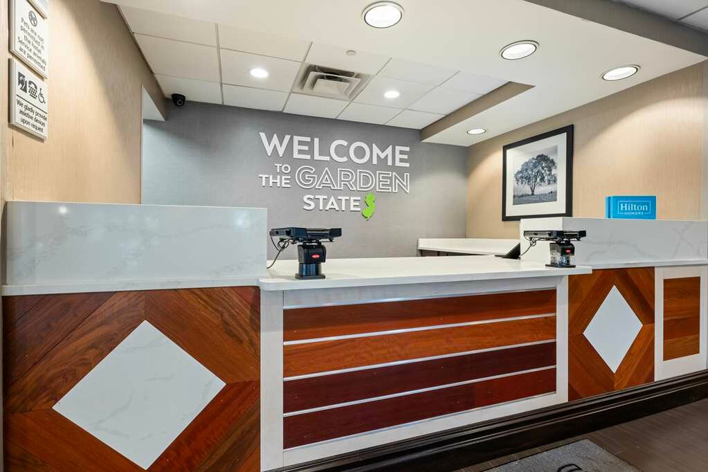 Фото Hampton Inn Ridgefield Park