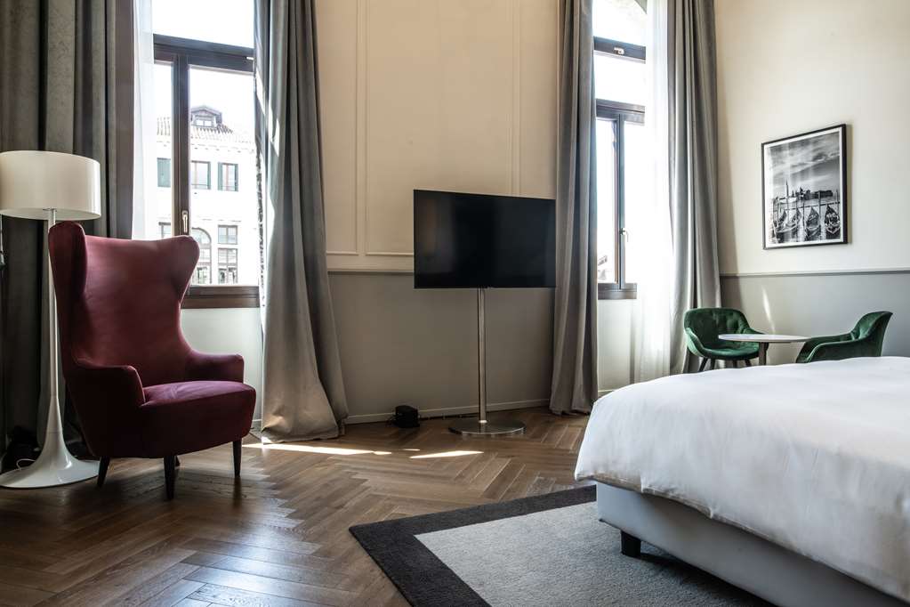 Фото Radisson Collection Hotel, Palazzo Nani Venice