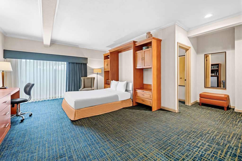Фото Best Western De Anza Inn