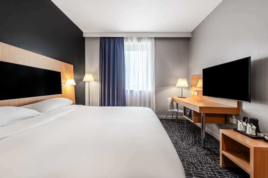 Фото Park Inn by Radisson Peterborough