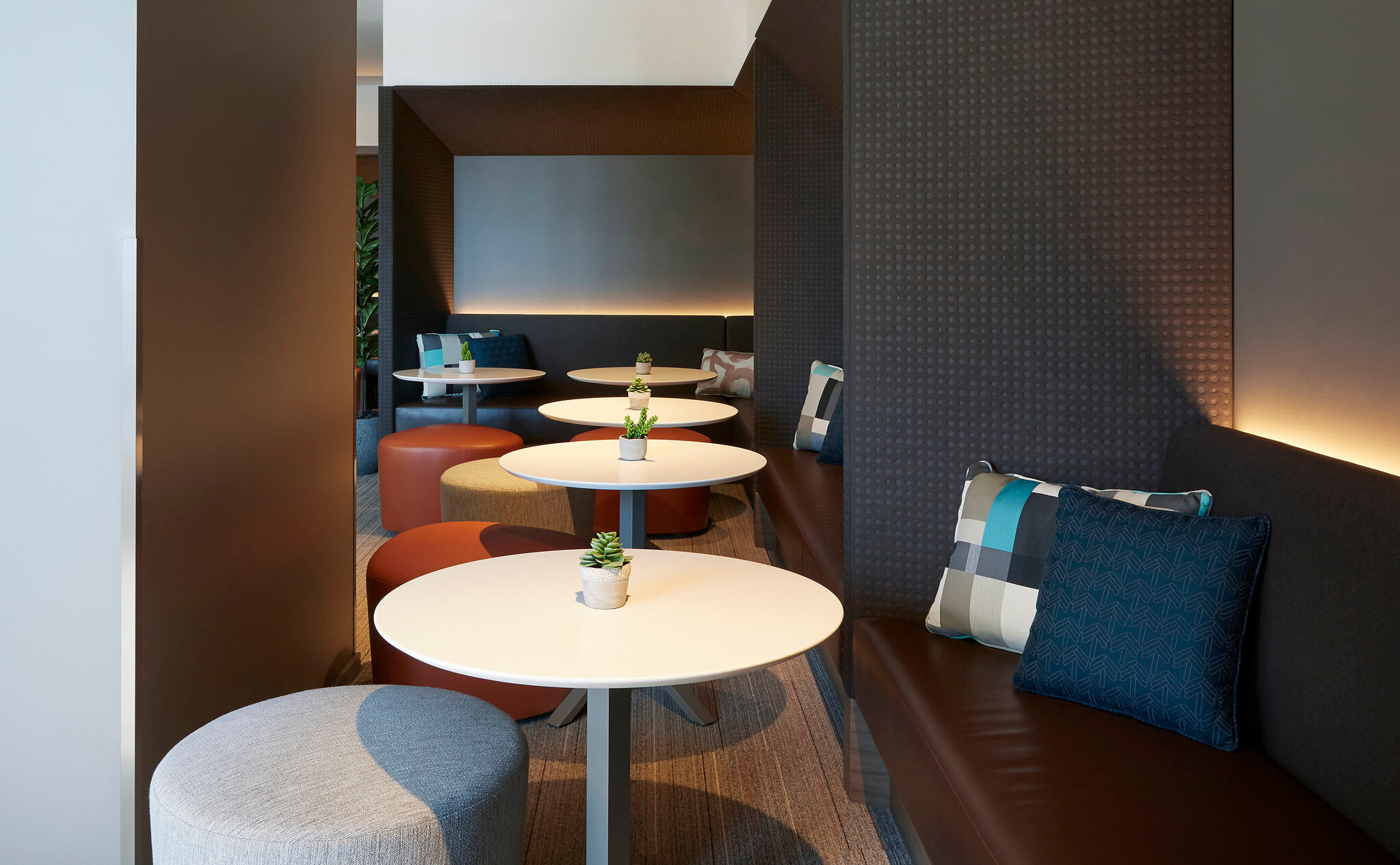 Фото Holiday Inn Express Sydney Airport, an Ihg Hotel