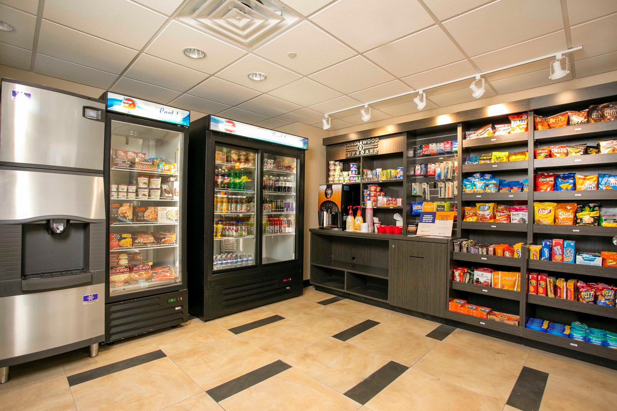 Фото Candlewood Suites Jacksonville - Mayport, an Ihg Hotel