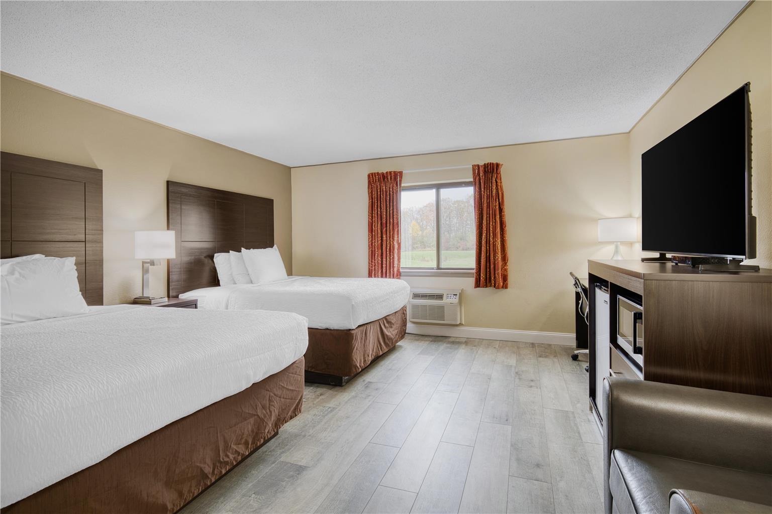 Фото Econo Lodge Massena Hwy 37