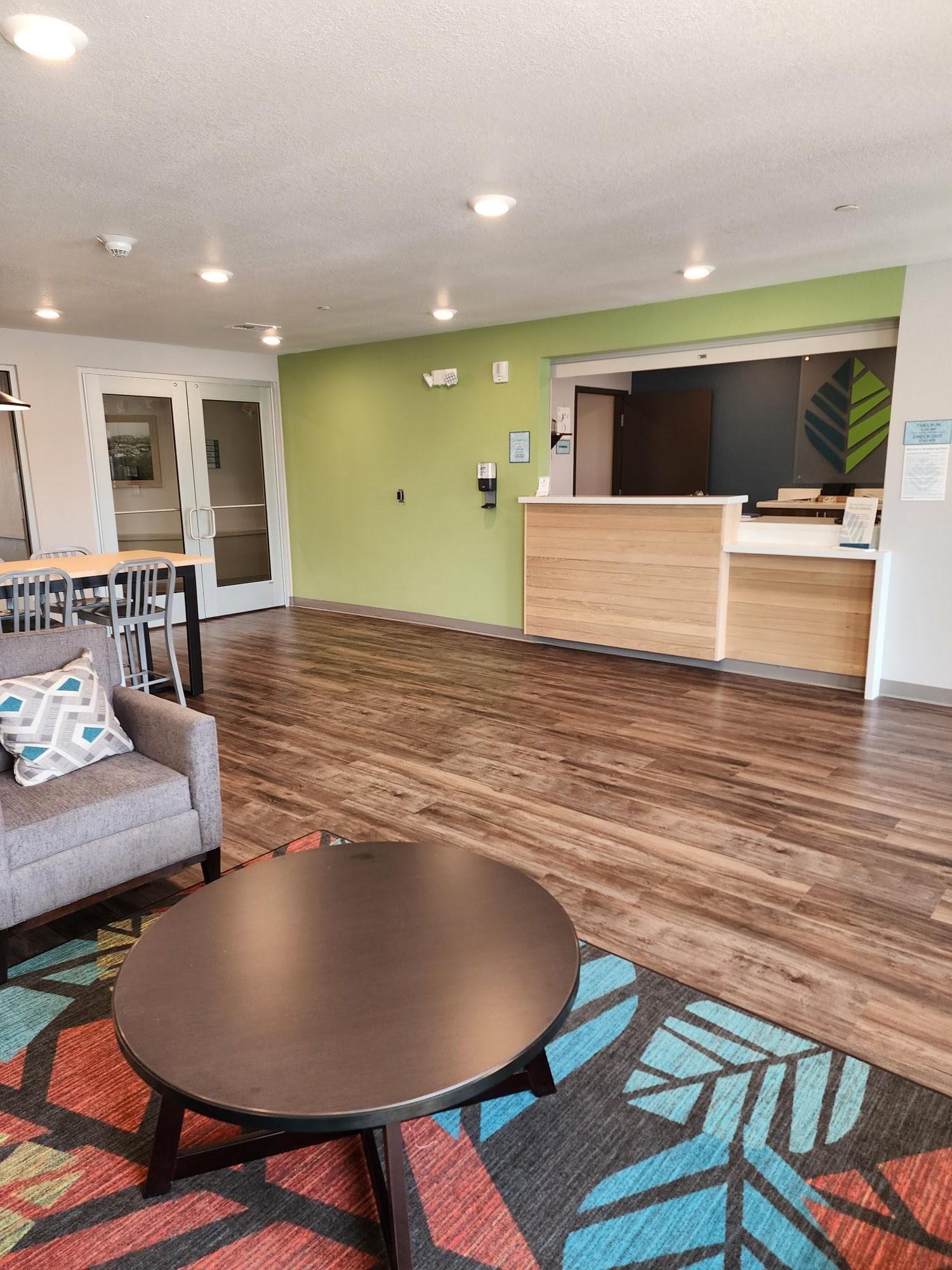 Фото WoodSpring Suites Roanoke