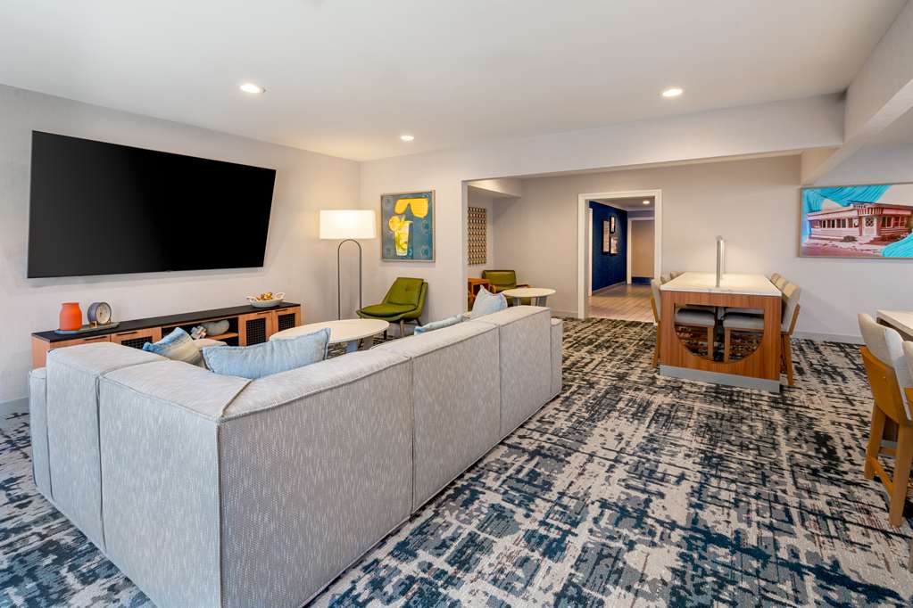 Фото Homewood Suites by Hilton Eatontown