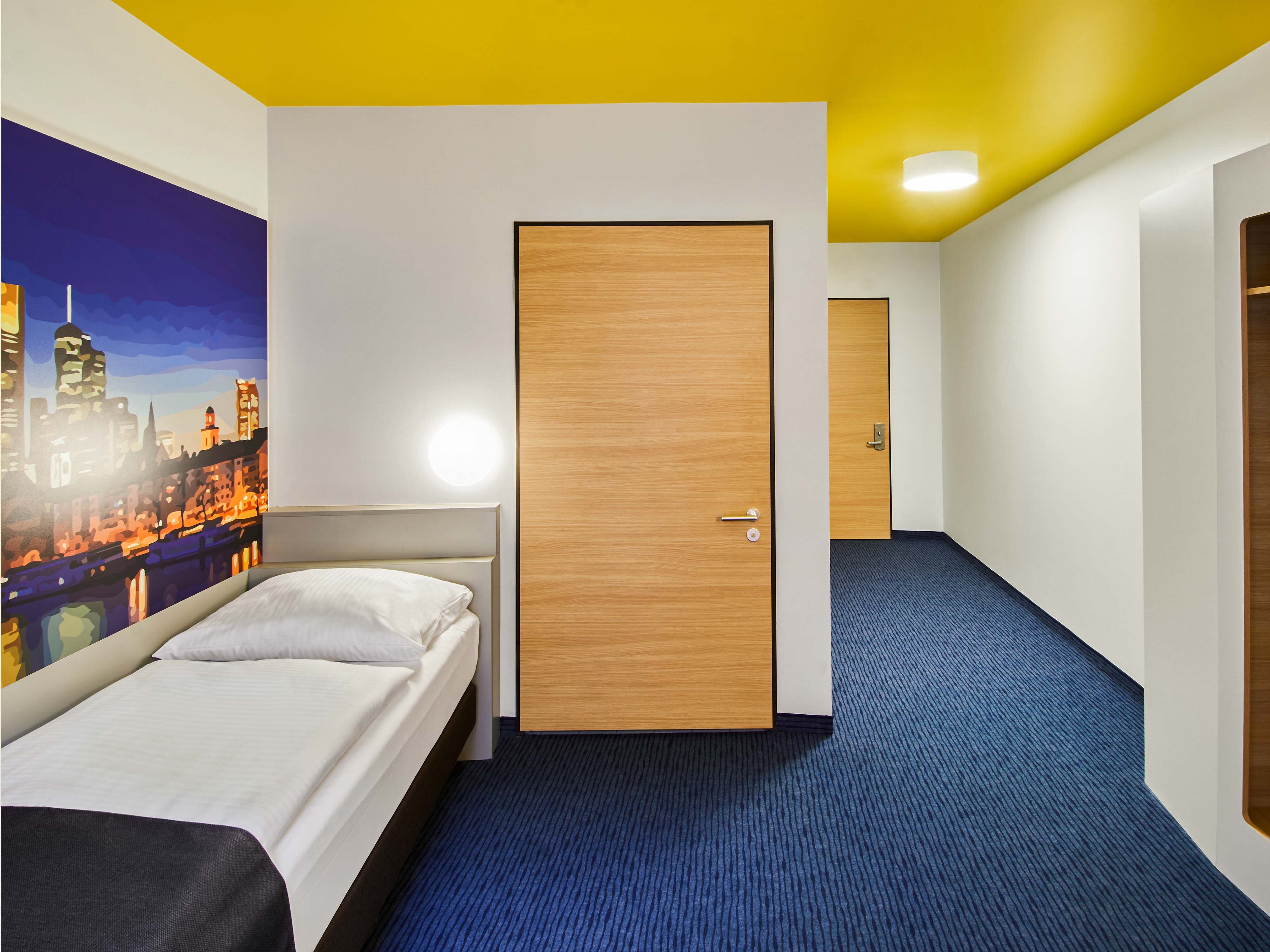 Фото B&b Hotel Frankfurt-Hbf