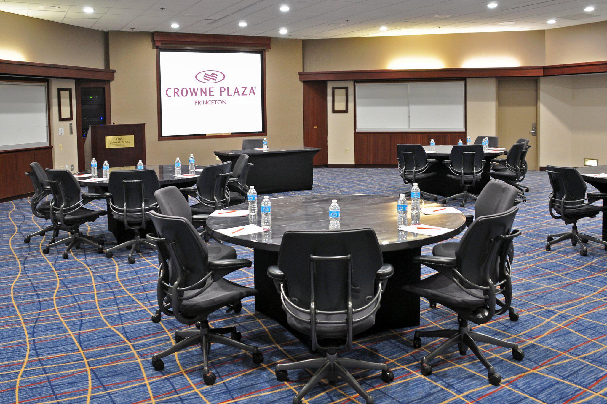 Фото Crowne Plaza Princeton, an Ihg Hotel