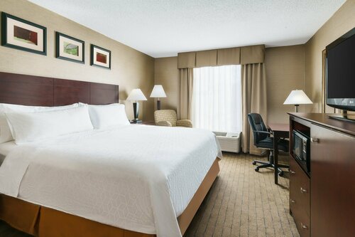 Гостиница Holiday Inn Express Brockton - Boston в Броктоне