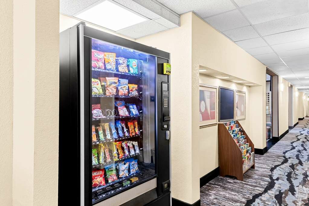 Фото Best Western Gwinnett Center Hotel