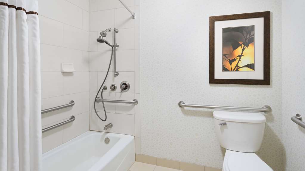 Фото DoubleTree Suites by Hilton Hotel Charlotte - SouthPark