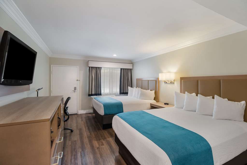 Фото Best Western Woodland Hills Inn