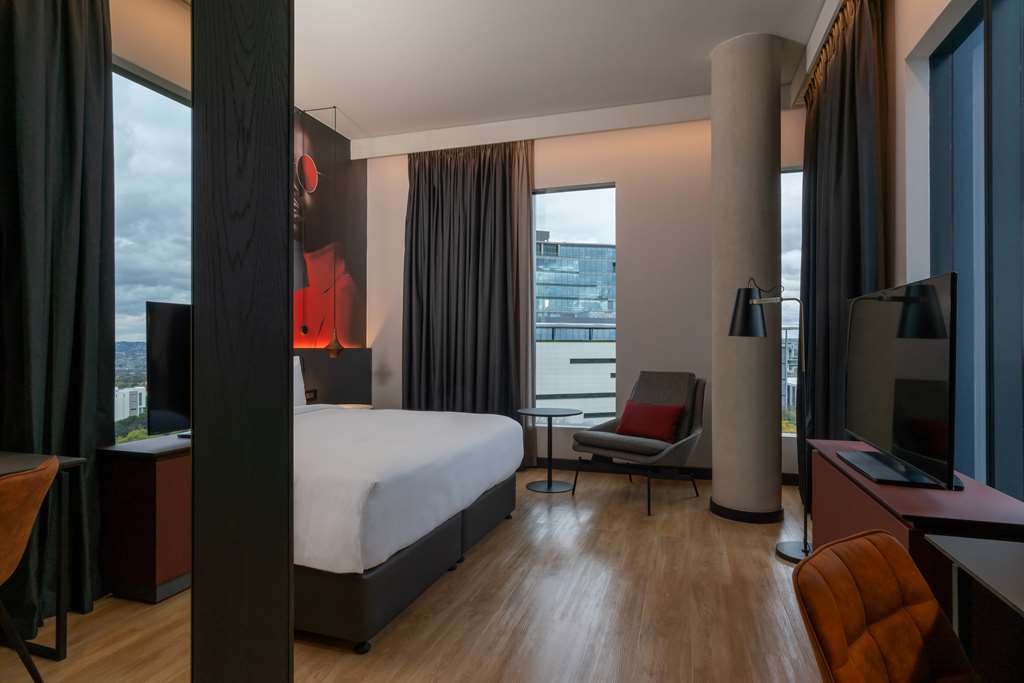 Фото Radisson Red Johannesburg Rosebank