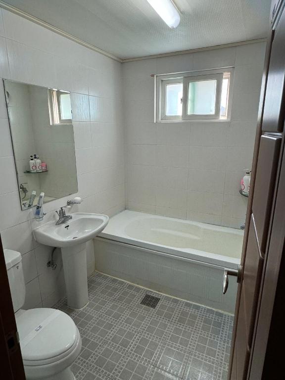 Фото High Valley Hotel