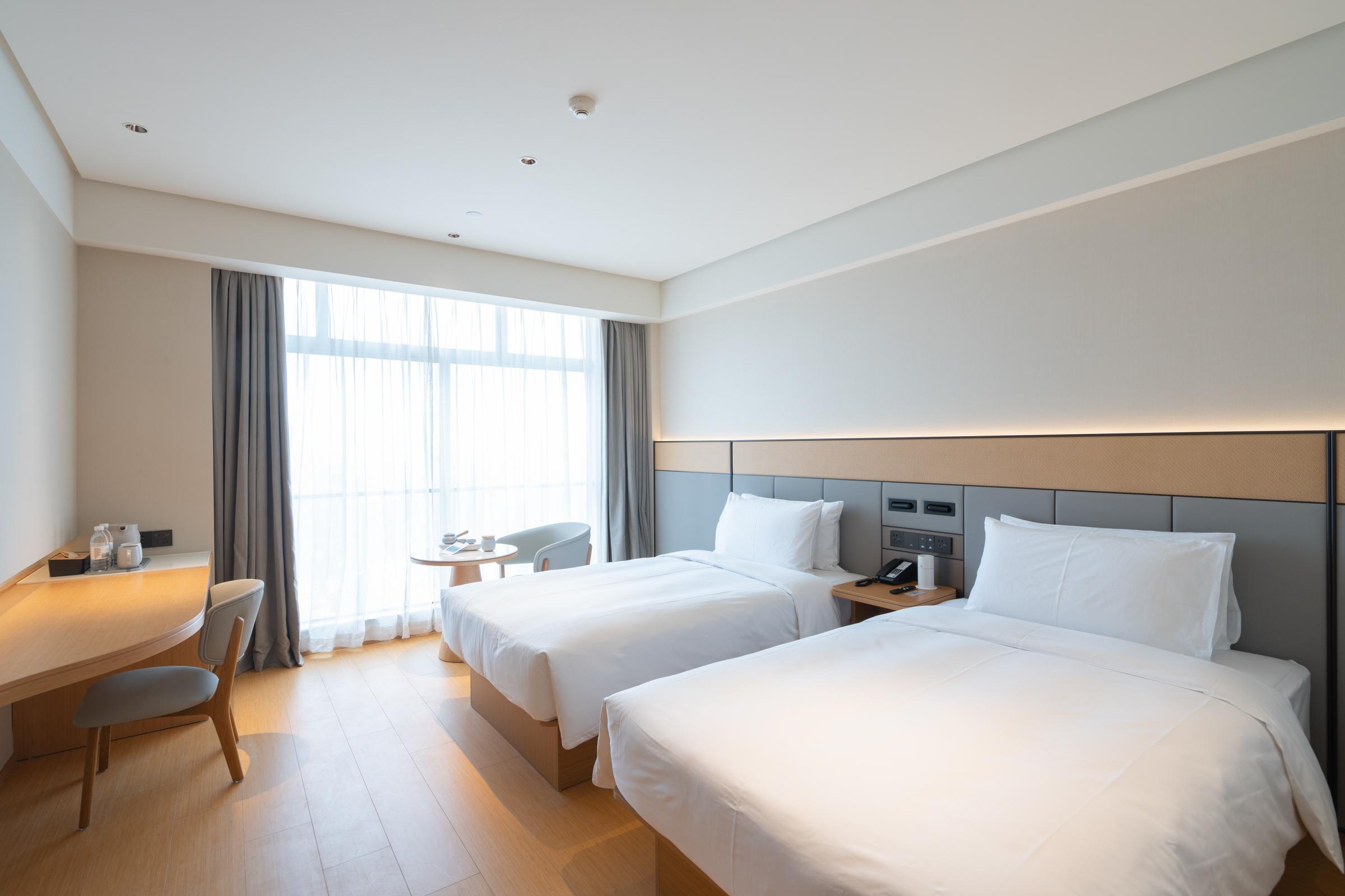 Фото Ji Hotel Guangzhou Tianhe Sports Center