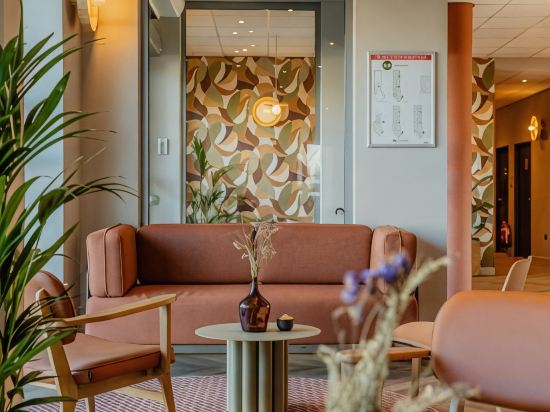 Фото B&b Hotel Maubeuge Gare