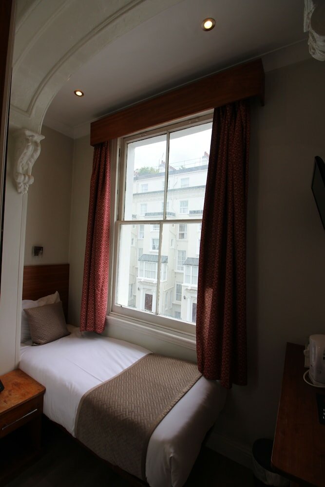 Фото Wedgewood Hotel
