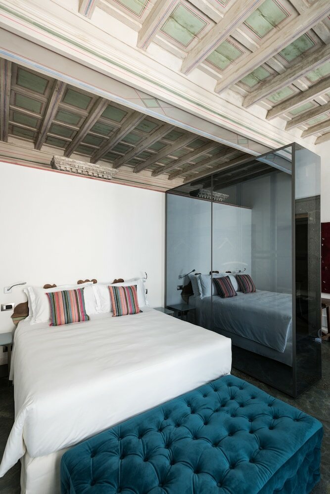 Фото Palazzo delle Pietre Luxury Apartments