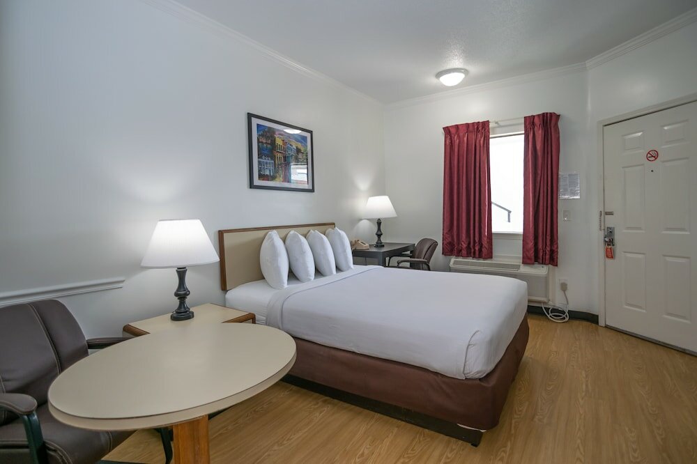 Фото Contempra Inn