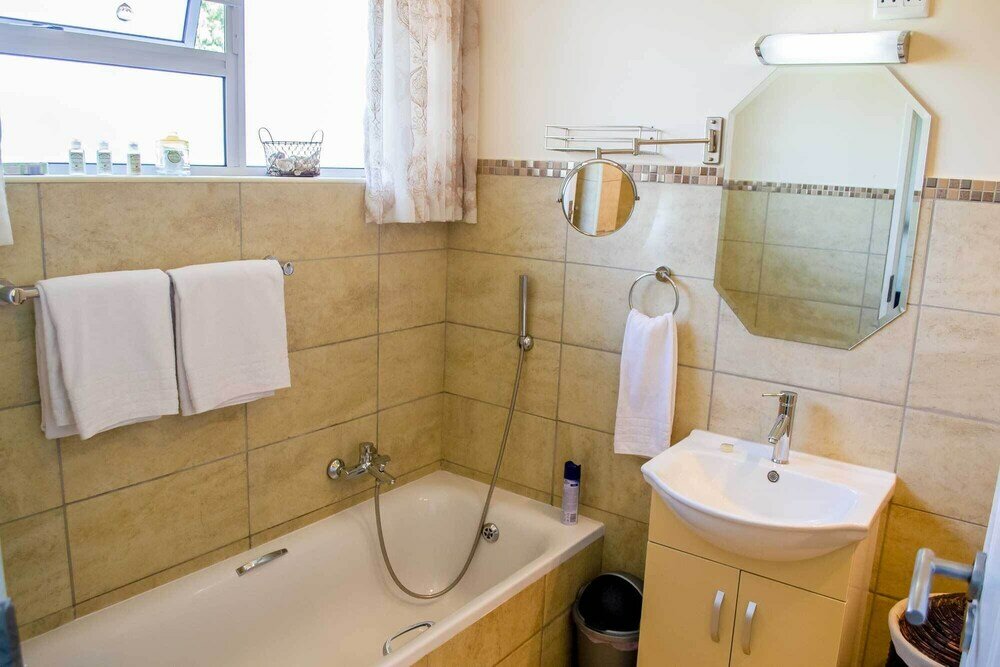 Фото Amohela Guesthouse