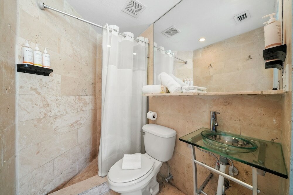 Фото Whitelaw Hotel