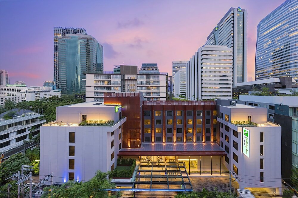 Фото Holiday Inn Express Bangkok Sathorn