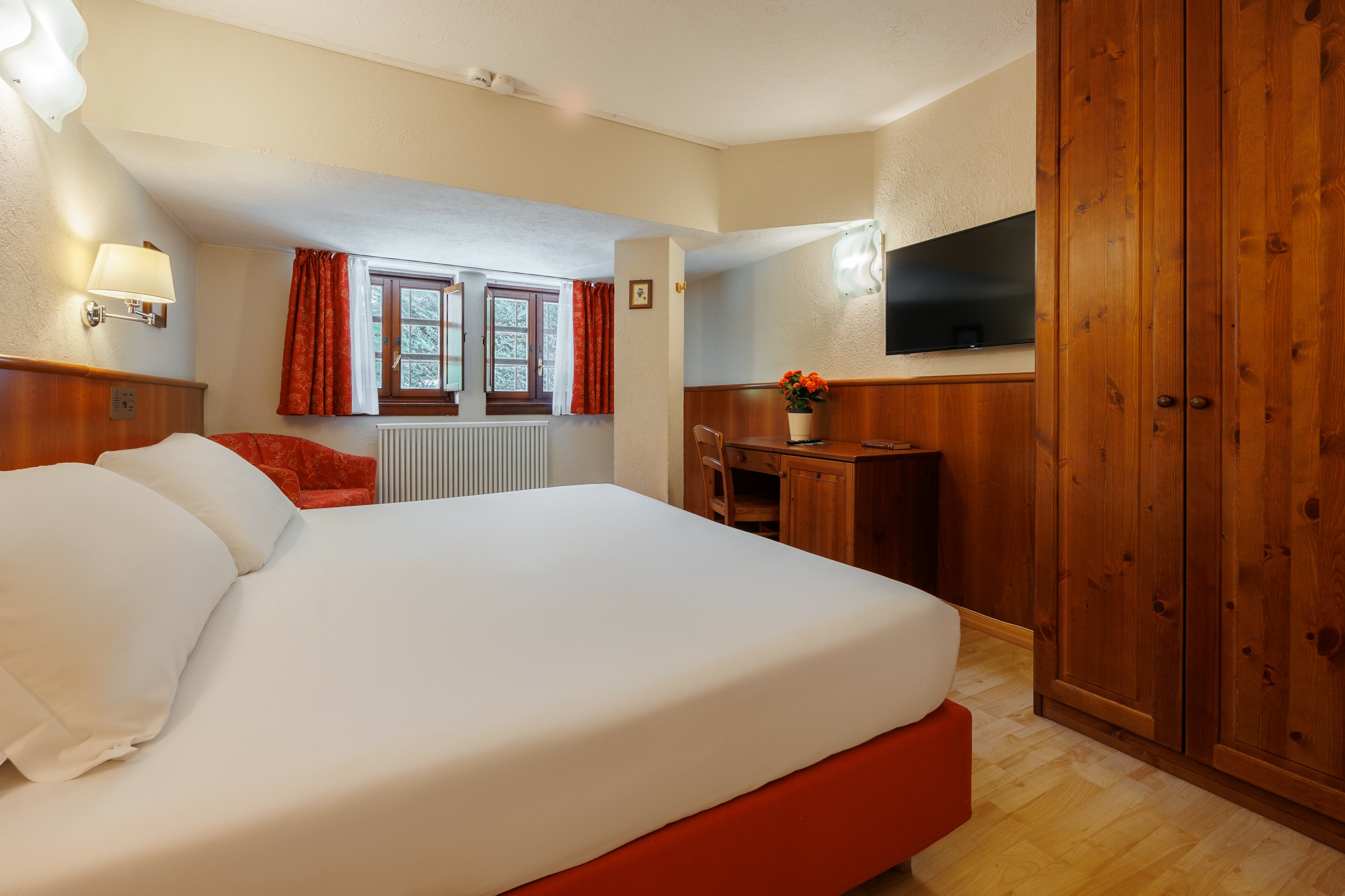 Фото iH Hotels Courmayeur Mont Blanc Resort