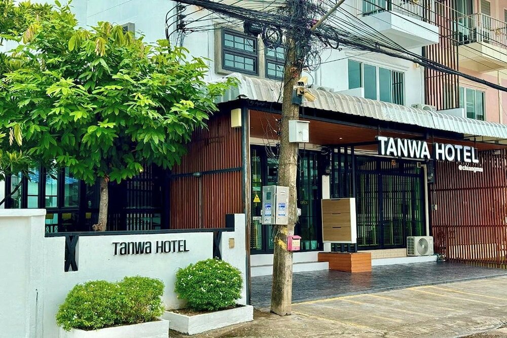 Фото Tanwa Hotel