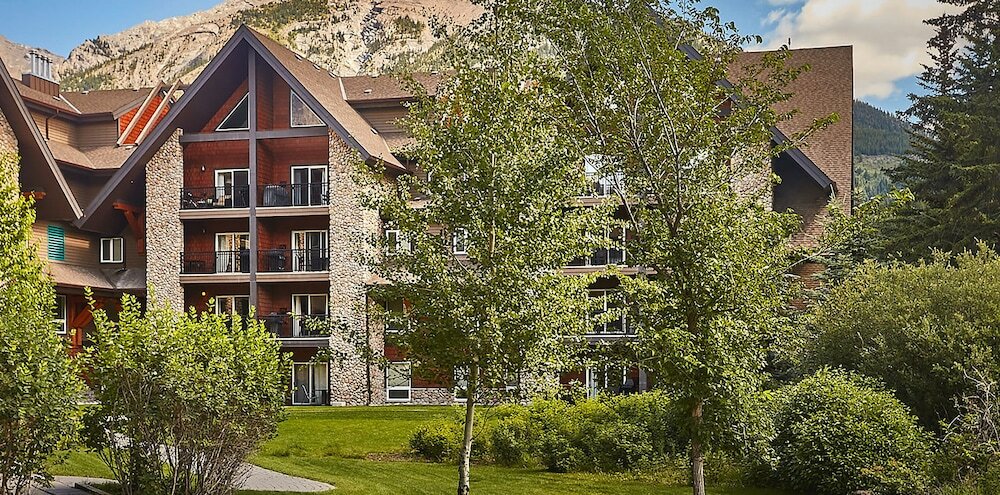 Фото Grande Rockies Resort - Bellstar Hotels & Resorts