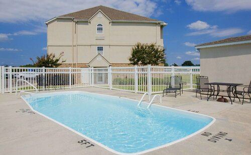 Гостиница Microtel Inn & Suites by Wyndham Albertville в Боазе