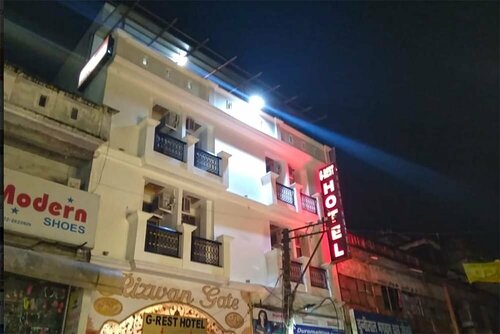 Oyo 13355 Grest Hotel