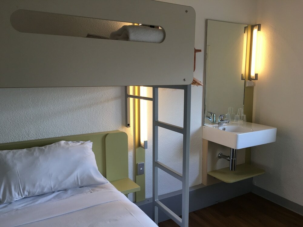 Фото ibis budget St Peters