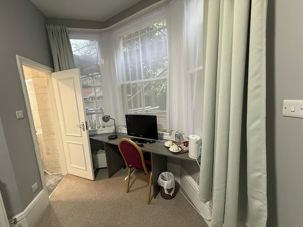 Фото Preston Park Hotel