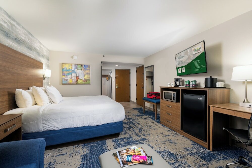 Фото Mcm Elegante Hotel and Conference Center Odessa