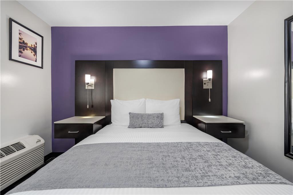 Фото SureStay Hotel by Best Western Beverly Hills West La