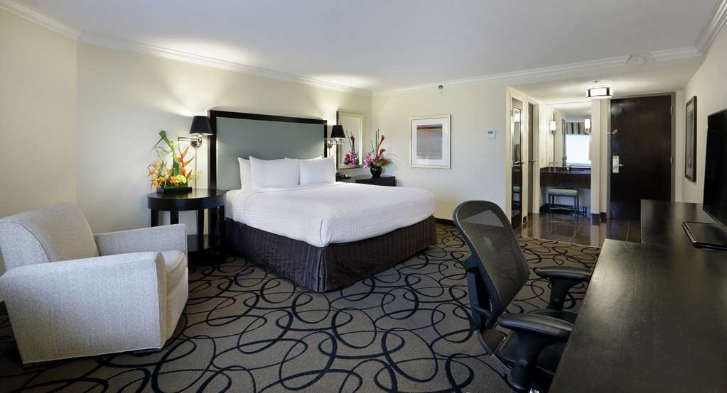 Фото The Verve Hotel Boston Natick, Tapestry Collection by Hilton