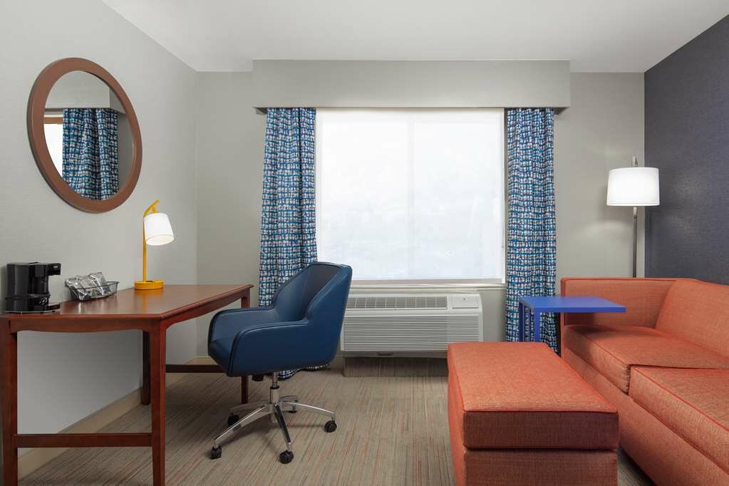 Фото Hampton Inn Medford