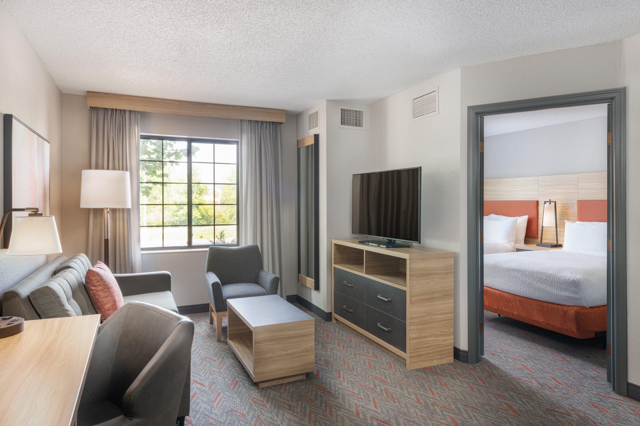 Фото Candlewood Suites Eagan Arpt South - Mall Area, an Ihg Hotel