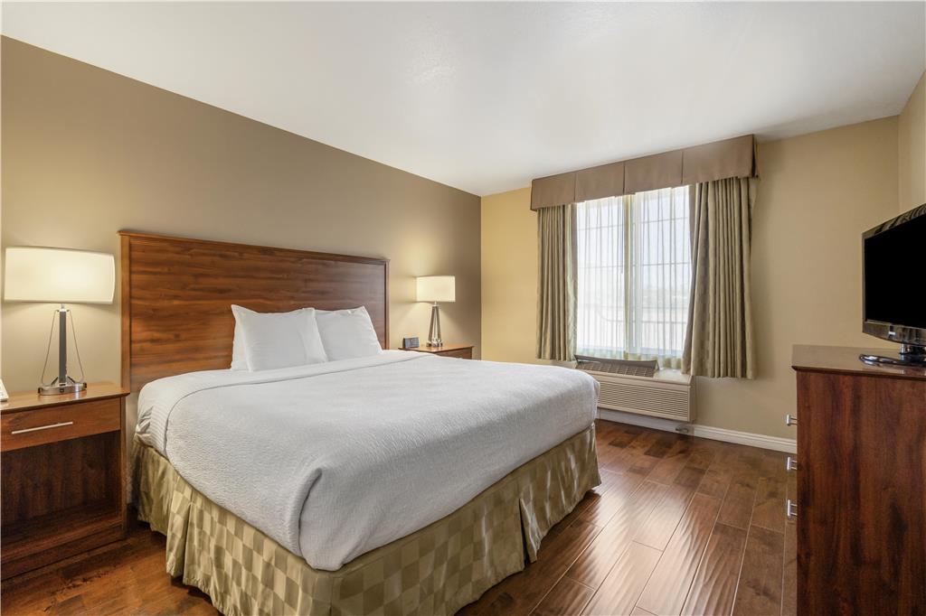 Фото Best Western Plus John Jay Inn & Suites