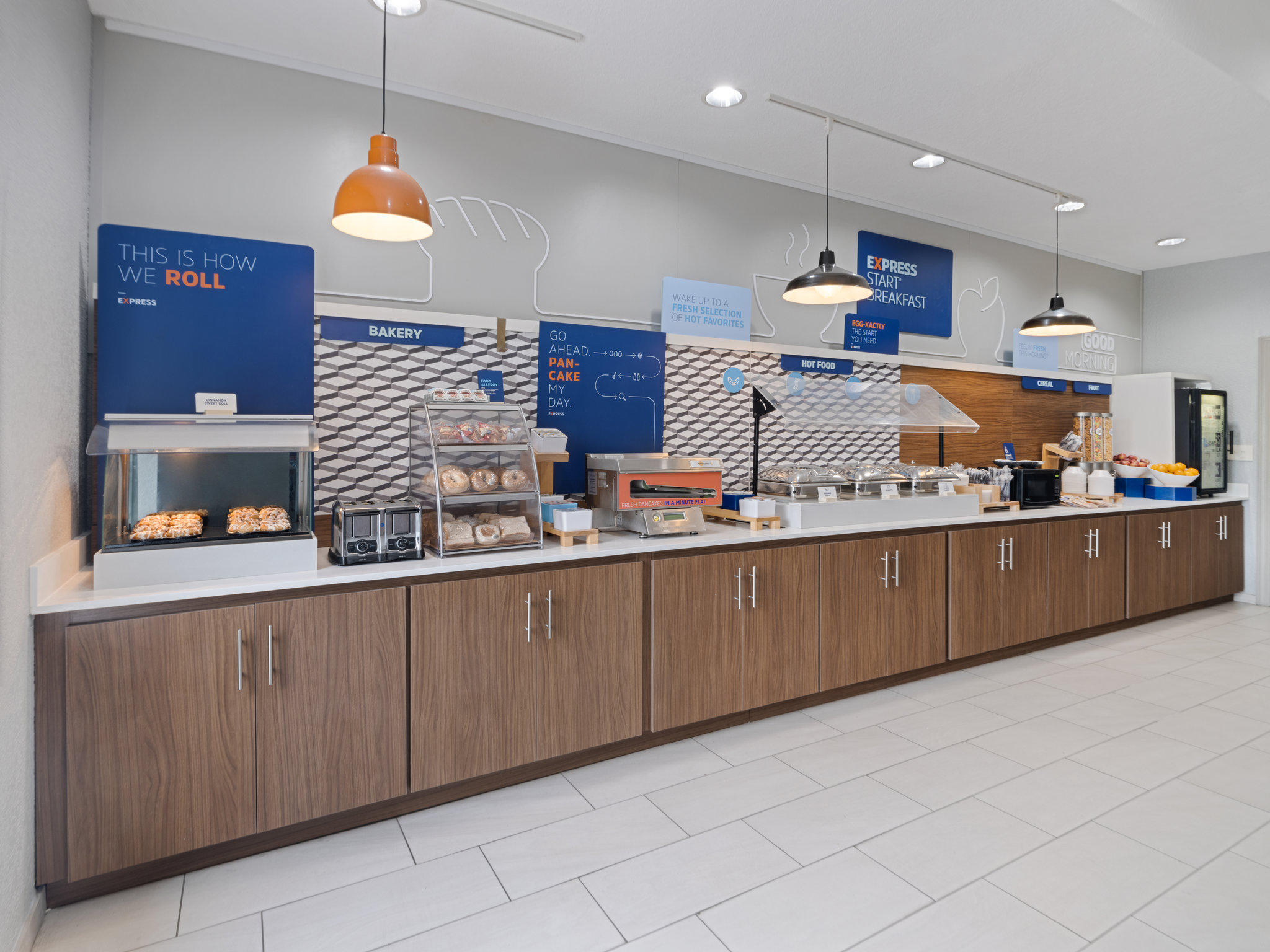 Фото Holiday Inn Express Hotel & Suites Lakeland North - I-4, an Ihg Hotel