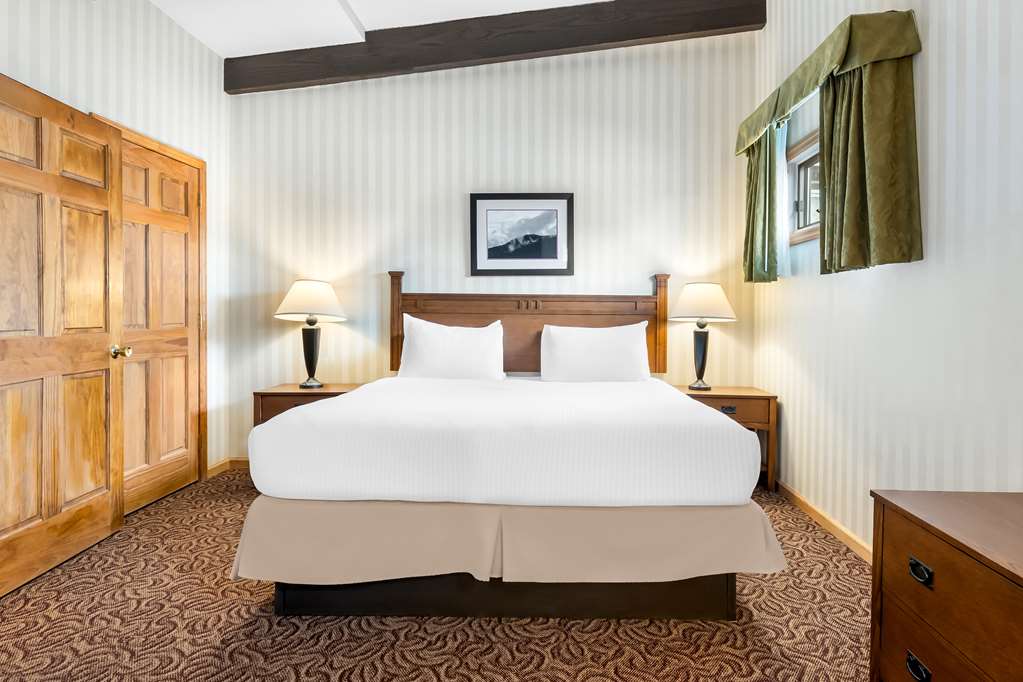 Фото Best Western Adirondack Inn