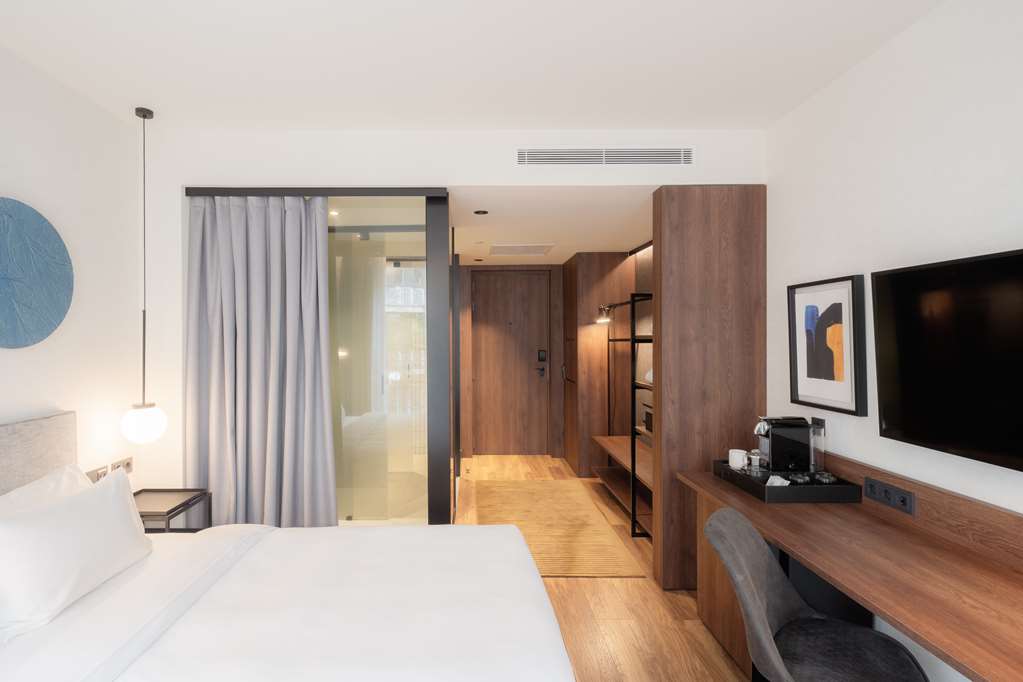 Фото Radisson Blu 1882 Hotel, Barcelona Sagrada Familia