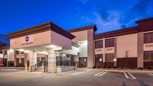 Гостиница Best Western Paramus Hotel & Suites в Хакенсаке