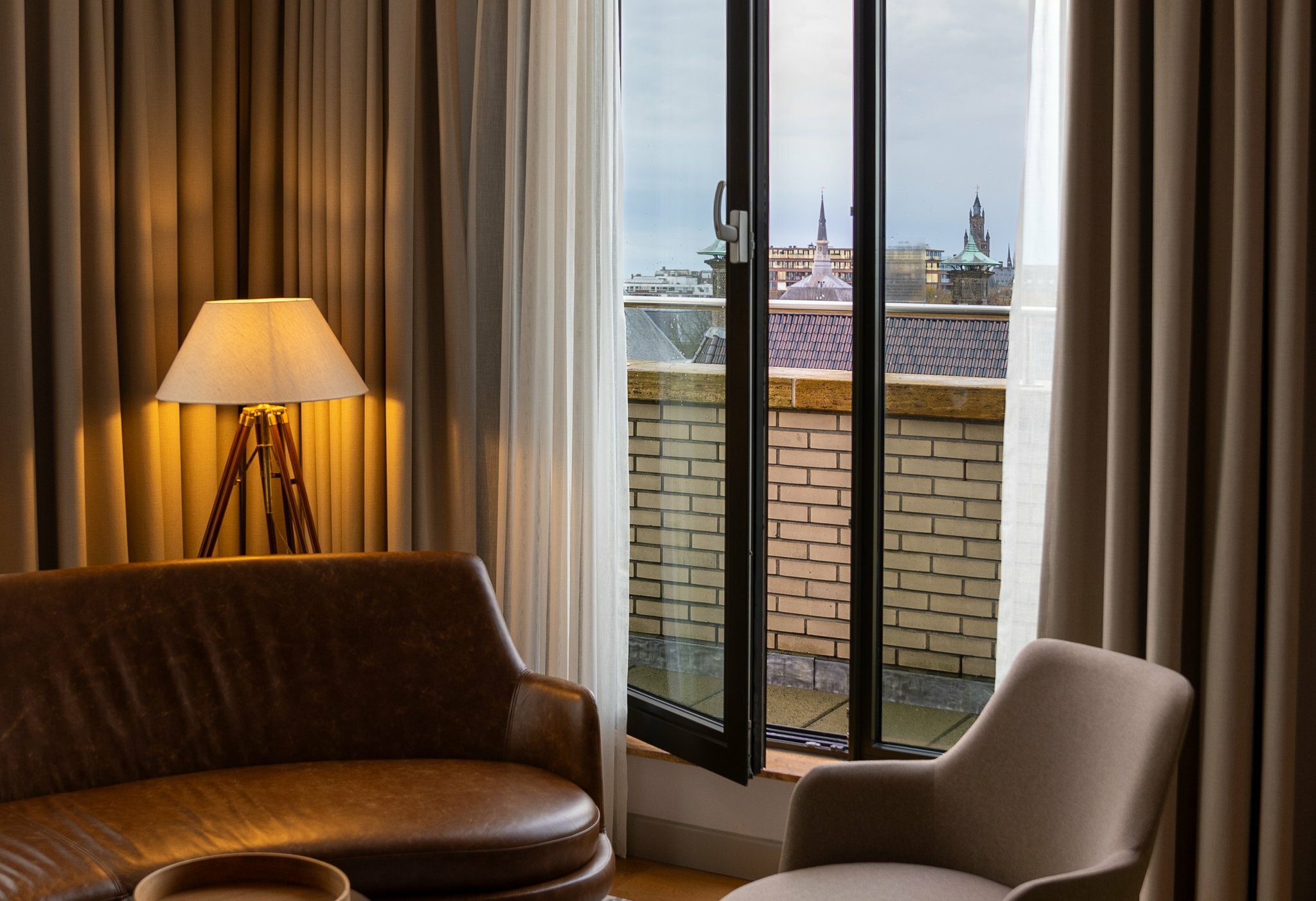 Фото Voco The Hague, an Ihg Hotel