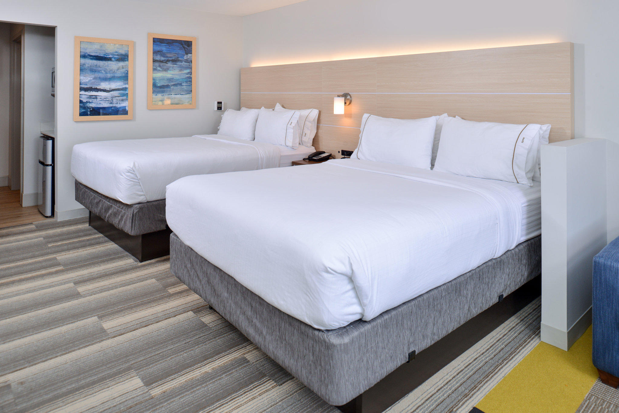 Фото Holiday Inn Express & Suites Southgate - Detroit Area, an Ihg Hotel