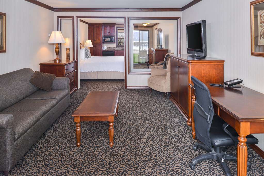 Фото Best Western Edgewater Resort