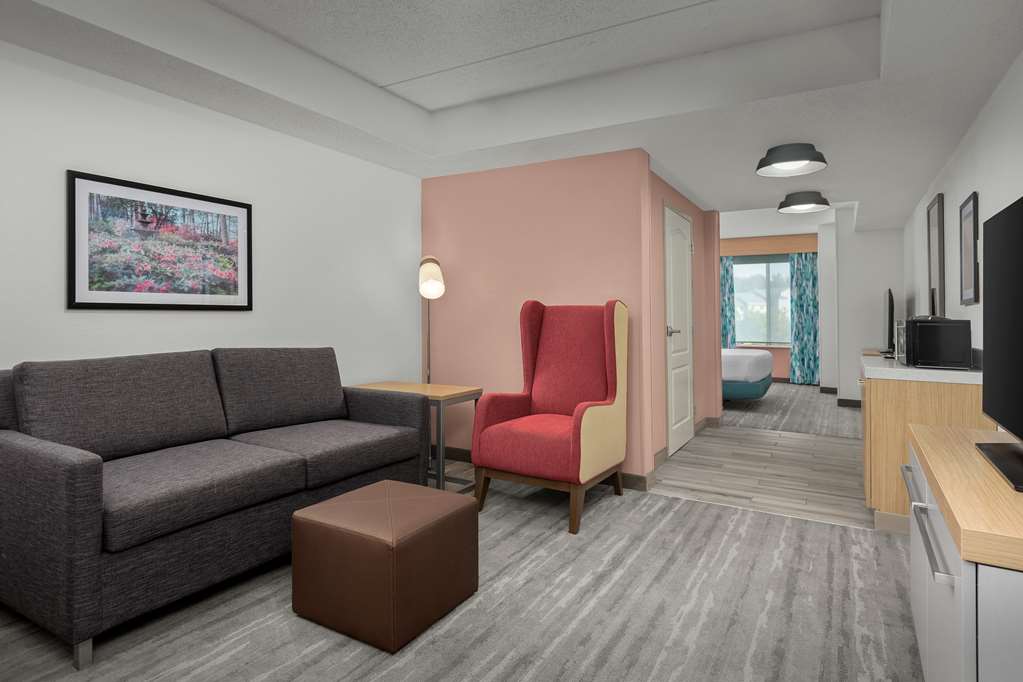 Фото Hilton Garden Inn Greensboro