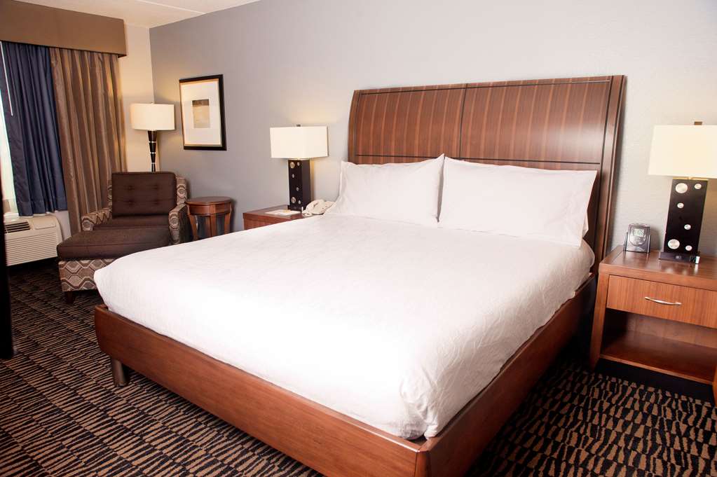 Фото Hilton Garden Inn Austin Nw/Arboretum