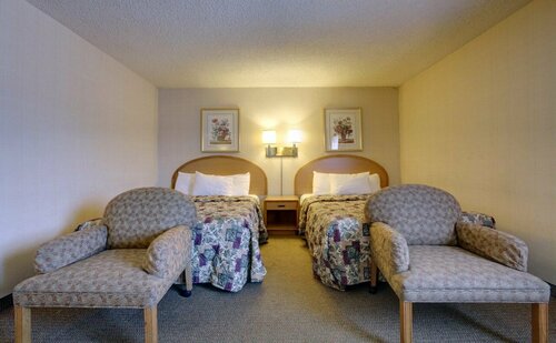 Гостиница Americas Best Value Inn Visalia в Визалии
