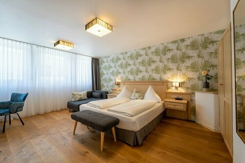 Гостиница Hotel Württemberger Hof в Ройтлингене